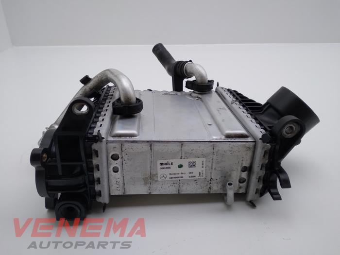 Intercooler van een Mercedes-Benz E Estate (S213) E-300de 2.0 Turbo 16V 2020