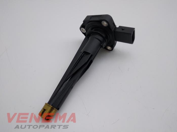 Gebruikte Oliepeil sensor Mercedes E Estate (S213) E-300de 2.0 Turbo 16V Prijs € 39,99 Margeregeling aangeboden door Venema Autoparts