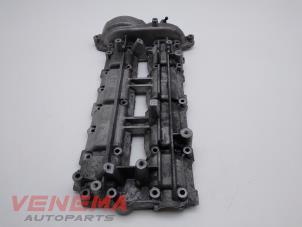 Gebruikte Kleppendeksel Mercedes GLK (204.7/9) 3.0 320 CDI 24V 4-Matic Prijs € 49,99 Margeregeling aangeboden door Venema Autoparts