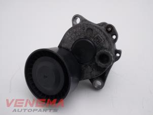 Gebruikte Spanrol Multiriem Mercedes Sprinter 3,5t (906.63) 316 CDI 16V Prijs € 24,99 Margeregeling aangeboden door Venema Autoparts