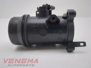 Gebruikte Luchthoeveelheidsmeter BMW 1 serie (F20) 116d 2.0 16V Prijs € 34,99 Margeregeling aangeboden door Venema Autoparts