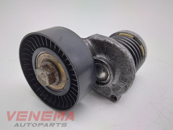 Gebruikte Spanrol Multiriem Audi A4 Avant (B8) 2.0 TDI 16V Prijs € 14,99 Margeregeling aangeboden door Venema Autoparts