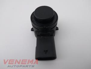 Gebruikte PDC Sensor BMW 1 serie (F40) 118i 1.5 TwinPower 12V Prijs € 19,99 Margeregeling aangeboden door Venema Autoparts