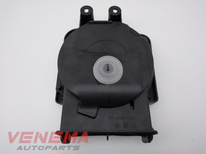 Luidspreker van een BMW 1 serie (F40) 118i 1.5 TwinPower 12V 2021