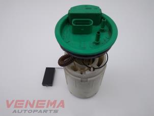 Gebruikte Tank element Pomp Volkswagen Polo IV (9N1/2/3) 1.4 FSI 16V Prijs € 29,99 Margeregeling aangeboden door Venema Autoparts
