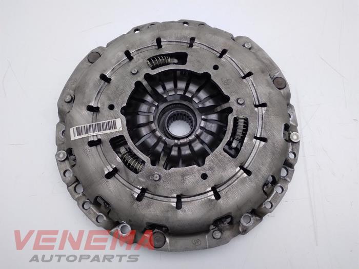 Gebruikte Koppelingsset (compleet) BMW 1 serie (F20) 118i 1.5 TwinPower 12V Prijs € 99,99 Margeregeling aangeboden door Venema Autoparts