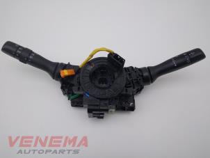 Gebruikte Combischakelaar Stuurkolom Peugeot 108 1.0 12V VVT-i Prijs € 39,99 Margeregeling aangeboden door Venema Autoparts