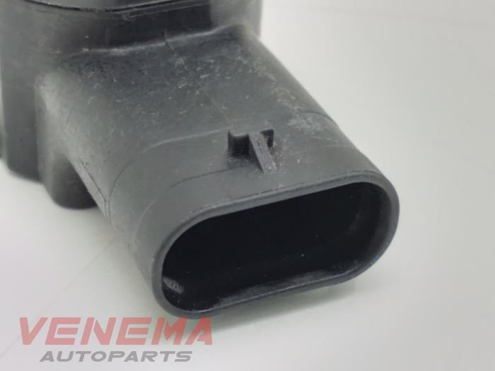 PDC Sensor van een Jaguar XF (X260) 3.0 V6 S 24V 2016