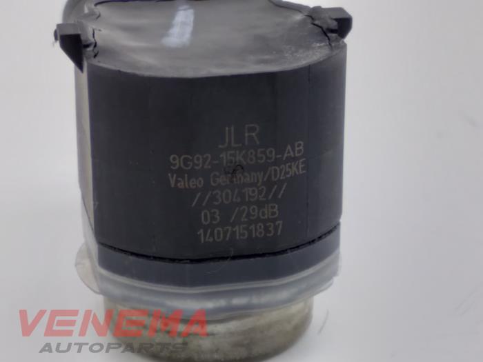 PDC Sensor van een Jaguar XF (X260) 3.0 V6 S 24V 2016