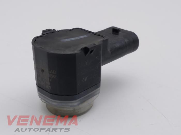 PDC Sensor van een Jaguar XF (X260) 3.0 V6 S 24V 2016