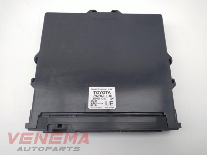 Gebruikte Start/Stop computer Peugeot 108 1.0 12V VVT-i Prijs € 49,99 Margeregeling aangeboden door Venema Autoparts