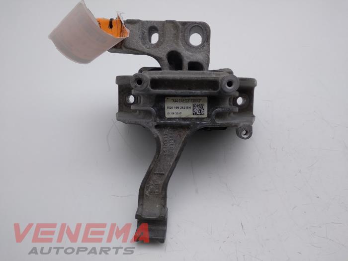 Gebruikte Motorsteun Seat Leon ST (5FF) 1.6 TDI 16V 4Drive Prijs € 24,99 Margeregeling aangeboden door Venema Autoparts