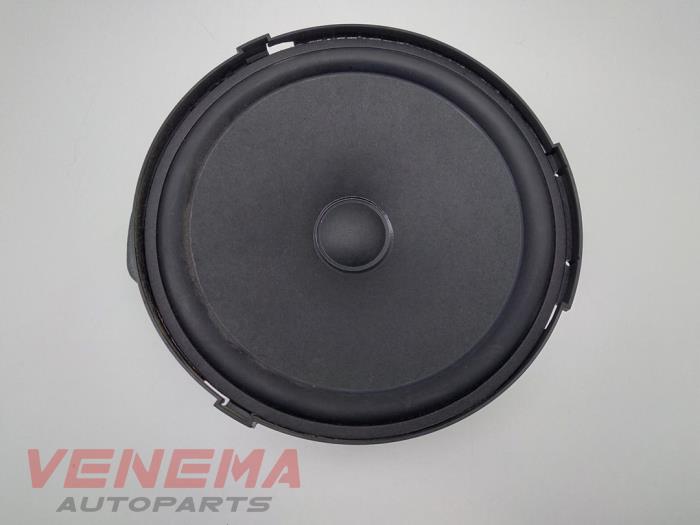 Gebruikte Luidspreker Mercedes C (W204) 1.8 C-200 CGI 16V Prijs € 14,99 Margeregeling aangeboden door Venema Autoparts