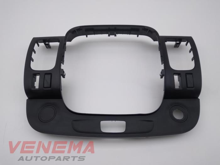 Gebruikte Dashboard deel Fiat Talento 1.6 MultiJet Biturbo 120 Prijs € 59,99 Margeregeling aangeboden door Venema Autoparts