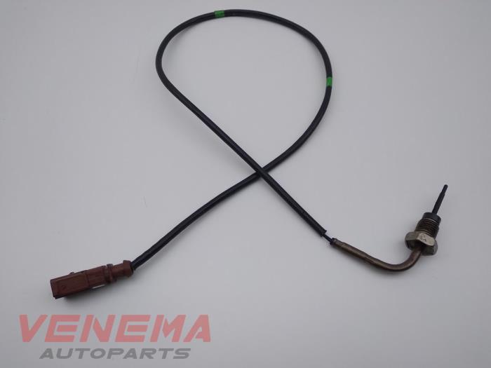 Gebruikte Uitlaat temperatuursensor Volkswagen Caddy Combi IV 2.0 TDI 150 Prijs € 24,99 Margeregeling aangeboden door Venema Autoparts