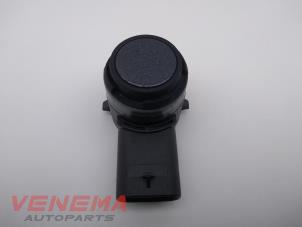 Gebruikte Sensor PDC Volkswagen Caddy Combi IV 2.0 TDI 150 Prijs € 9,99 Margeregeling aangeboden door Venema Autoparts