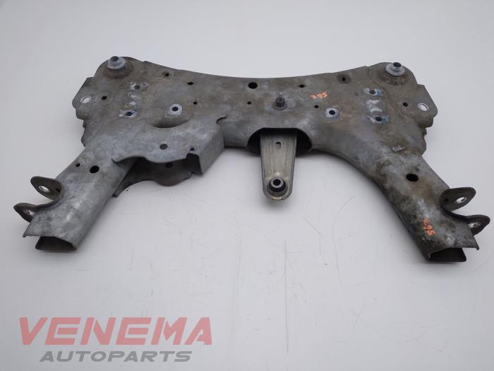 Gebruikte Subframe Renault Kangoo Express (FW) 1.5 dCi 75 Prijs € 69,99 Margeregeling aangeboden door Venema Autoparts