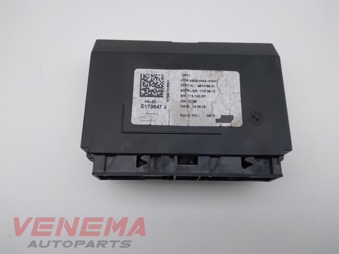 Gebruikte Computer Kachel Mini Mini (F55) 1.5 12V One Prijs € 19,99 Margeregeling aangeboden door Venema Autoparts