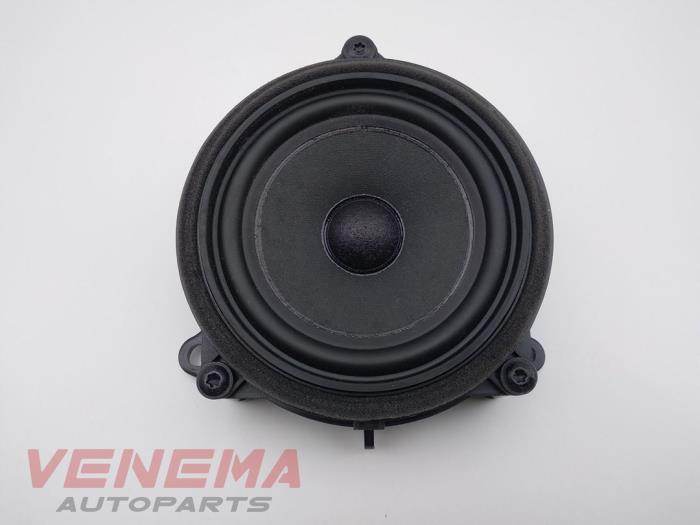 Speaker van een MINI Mini (F55) 1.5 12V One 2019