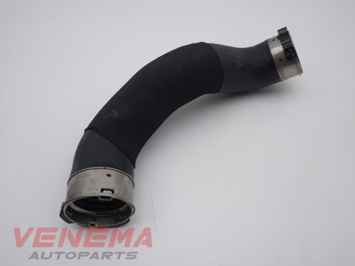 Gebruikte Intercooler Slang Mini Mini (F55) 1.5 12V One Prijs € 39,99 Margeregeling aangeboden door Venema Autoparts