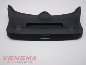 Gebruikte Bekleding Achterklep Mini Mini (F55) 1.5 12V One Prijs € 24,99 Margeregeling aangeboden door Venema Autoparts