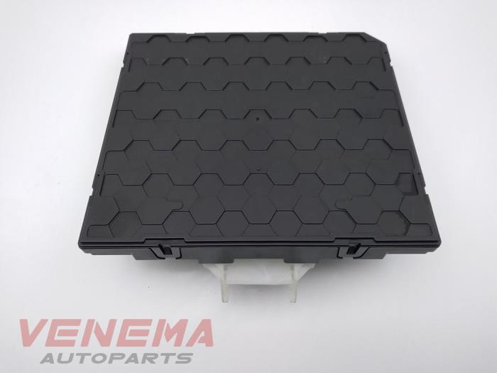Gebruikte Module Bodycontrol Audi A3 Sportback (8YA) 2.0 30 TDI 16V Prijs € 144,99 Margeregeling aangeboden door Venema Autoparts