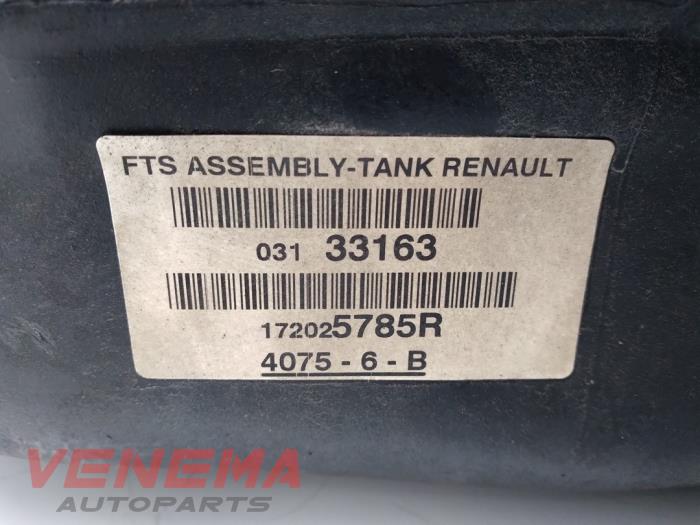 Brandstoftank van een Renault Clio IV Estate/Grandtour (7R) 1.5 Energy dCi 90 FAP 2014
