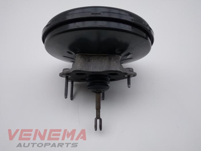 Rembekrachtiger van een Renault Clio IV Estate/Grandtour (7R) 1.5 Energy dCi 90 FAP 2014