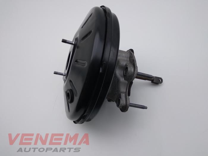 Rembekrachtiger van een Renault Clio IV Estate/Grandtour (7R) 1.5 Energy dCi 90 FAP 2014