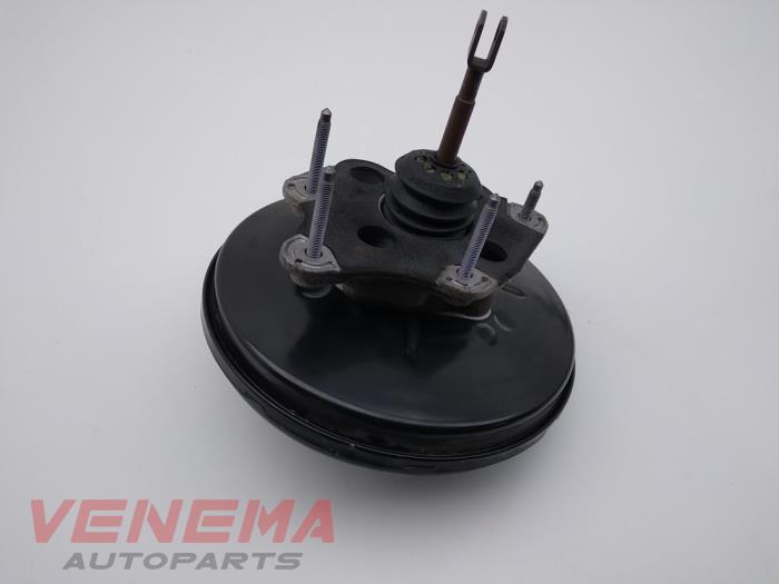 Rembekrachtiger van een Renault Clio IV Estate/Grandtour (7R) 1.5 Energy dCi 90 FAP 2014