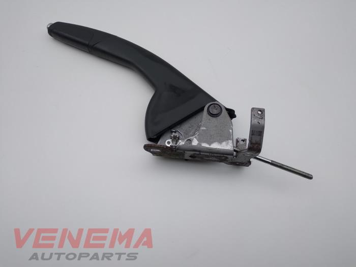 Gebruikte Handrem Mechaniek Renault Clio IV Estate/Grandtour (7R) 1.5 Energy dCi 90 FAP Prijs € 29,99 Margeregeling aangeboden door Venema Autoparts