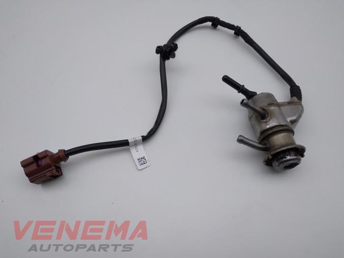 Gebruikte Adblue injector Audi A3 Sportback (8YA) 2.0 30 TDI 16V Prijs € 99,99 Margeregeling aangeboden door Venema Autoparts