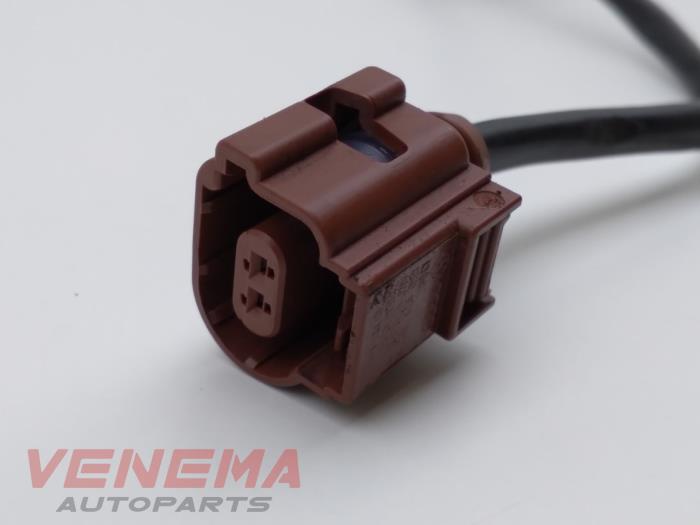 Adblue injector van een Audi A3 Sportback (8YA) 2.0 30 TDI 16V 2023