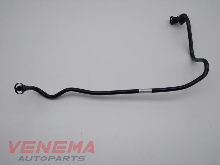 Gebruikte Leiding (diversen) BMW 1 serie (F20) M135i 3.0 24V Prijs € 14,99 Margeregeling aangeboden door Venema Autoparts