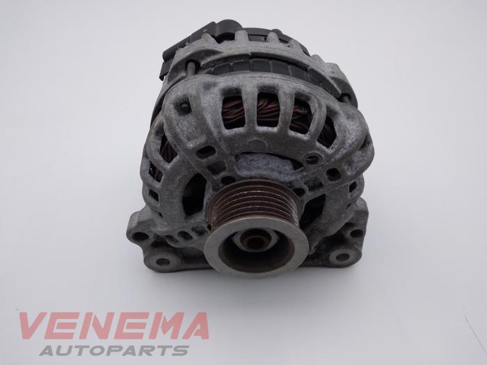 Gebruikte Dynamo Volkswagen Up! (121) 1.0 12V 60 Prijs € 34,99 Margeregeling aangeboden door Venema Autoparts