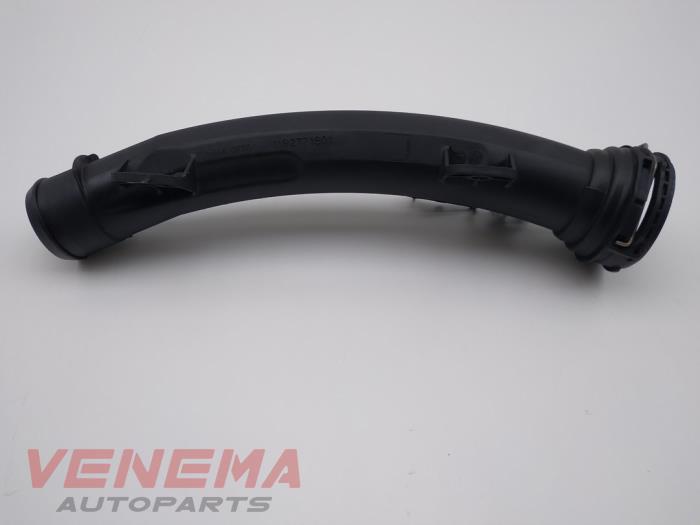 Gebruikte Intercooler Buis Peugeot 208 II (UB/UH/UP) 1.2 Vti 12V PureTech 100 Prijs € 14,99 Margeregeling aangeboden door Venema Autoparts