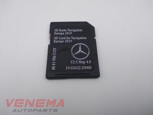 Gebruikte Navigatie SD-kaart Mercedes C (C205) C-300 2.0 Turbo 16V Prijs € 99,99 Margeregeling aangeboden door Venema Autoparts
