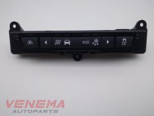 Gebruikte Schakelaar (diversen) Jaguar XF (X260) 3.0 V6 S 24V Prijs € 49,99 Margeregeling aangeboden door Venema Autoparts