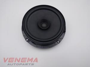 Gebruikte Speaker Skoda Fabia III (NJ3) 1.2 TSI 16V Prijs € 14,99 Margeregeling aangeboden door Venema Autoparts