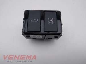 Gebruikte Schakelaar (diversen) Jaguar XF (X260) 3.0 V6 S 24V Prijs € 19,99 Margeregeling aangeboden door Venema Autoparts