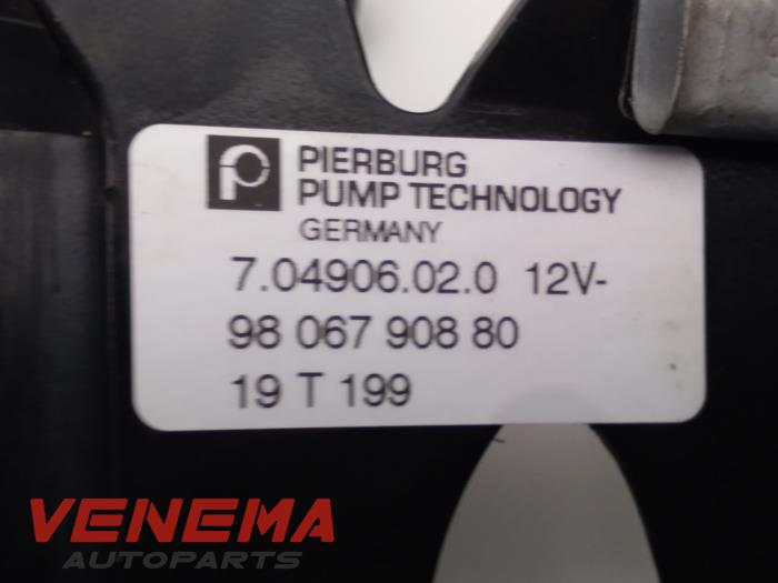 Waterpomp van een Citroën C5 Aircross I (A4/AC/AJ/AR) 1.6 Turbo 180 16V 2021