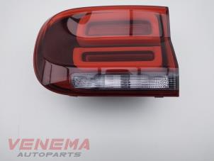 Gebruikte Achterlicht rechts Citroen C5 Aircross I (A4/AC/AJ/AR) 1.6 Turbo 180 16V Prijs € 89,99 Margeregeling aangeboden door Venema Autoparts