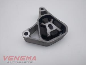 Gebruikte Motorsteun Mercedes A (W176) 1.5 A-160 CDI, A-160d 16V Prijs € 14,99 Margeregeling aangeboden door Venema Autoparts