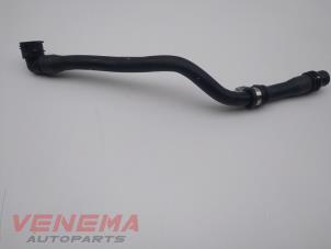 Gebruikte Leiding (diversen) Mercedes C (C205) C-300 2.0 Turbo 16V Prijs € 14,99 Margeregeling aangeboden door Venema Autoparts