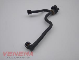 Gebruikte Leiding (diversen) Mercedes C (C205) C-300 2.0 Turbo 16V Prijs € 19,99 Margeregeling aangeboden door Venema Autoparts