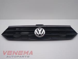 Gebruikte Grille Volkswagen T-Roc 1.0 TSI 12V BlueMotion Prijs € 179,99 Margeregeling aangeboden door Venema Autoparts