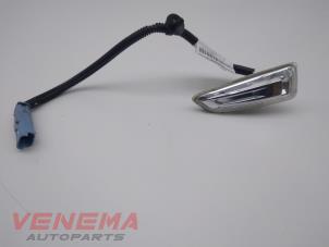 Gebruikte Pinker links Opel Grandland/Grandland X 1.5 CDTI Prijs € 9,99 Margeregeling aangeboden door Venema Autoparts