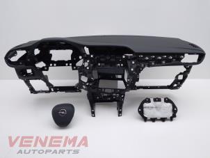 Gebruikte Airbag set + dashboard Opel Corsa F (UB/UH/UP) 1.2 Turbo 12V 130 Prijs € 1.399,99 Margeregeling aangeboden door Venema Autoparts