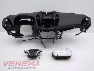 Gebruikte Airbag set + dashboard Ford Kuga II (DM2) 1.5 EcoBoost 16V 150 Prijs € 999,99 Margeregeling aangeboden door Venema Autoparts