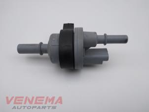 Gebruikte Vacuum ventiel Peugeot 208 II (UB/UH/UP) 1.2 Vti 12V PureTech 130 Prijs € 24,99 Margeregeling aangeboden door Venema Autoparts